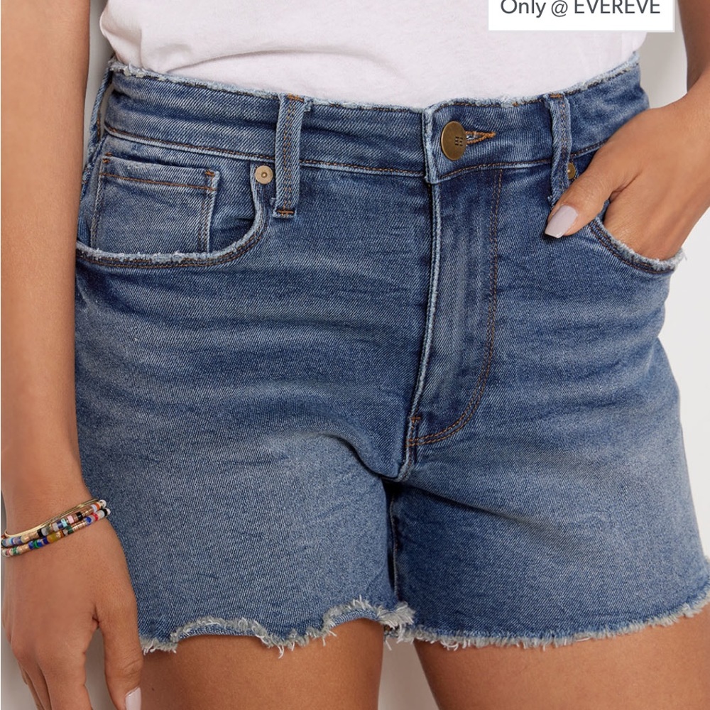 Evereve Ever shorts